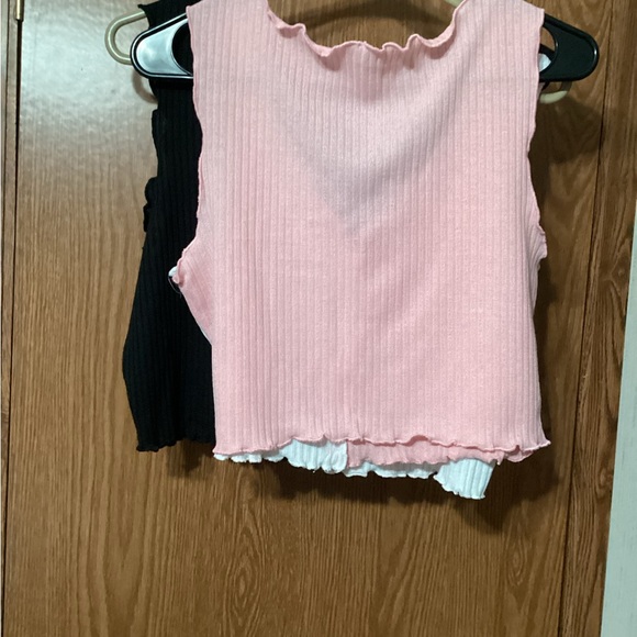 Cropped, Short SHEIN Blouses. - Picture 10 of 12